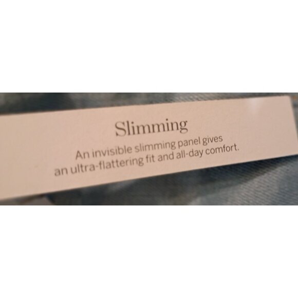 Talbots Women’s Size 22W Plus  blue light wash Straight Leg Crop Jean NWT #9649 - Picture 7 of 9